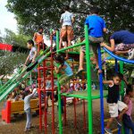 Pobladores del barrio Farabundo Martí celebra reconstrucción de su parque
