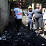 Solidaridad y apoyo a familia afectada por incendio en el barrio Ariel Darce