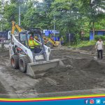 Limpieza y reparación de adoquinado en el sector de la Unan Managua