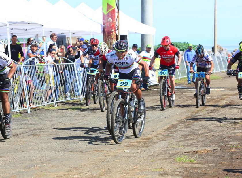 PORTADA. CICLISMO EN PASEO XOLOTLAN