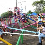Niñez de Villa Libertad disfruta del remozamiento de parque