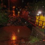 Recorrido nocturno para atender a familias afectadas por lluvias
