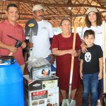 Entrega de bono ambiental a productores de las comarcas
