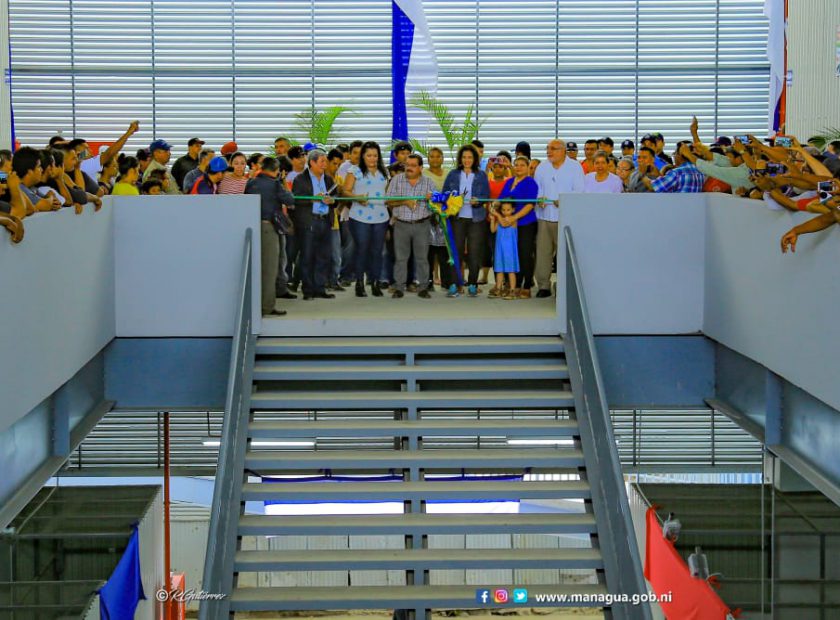 PORTADA. INAUGURACION GALERON RENACER