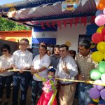 Entrega de vivienda digna 127 en barrio 30 de Mayo