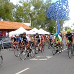 Mañana de Ciclismo en la Avenida de Bolívar a Chávez