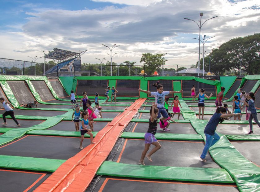 PORTADA. TRAMPOLINES