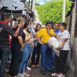 Entrega de viviendas dignas y víveres a familias afectadas por incendio