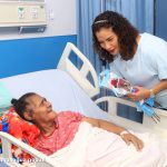 En víspera del Día del Amor y la Amistad la Comuna capitalina recorre hospitales
