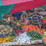 Frutas y verduras rebajadas en El Mayoreo para las comidas típicas de la Semana Mayor