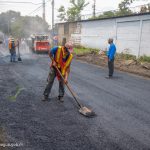 Municipalidad pavimenta calles en Sabana Grande