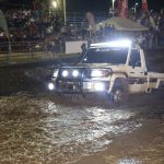 Familias disfrutan la batalla de máquinas en la Pista Extrema 4x4 del Paseo Xolotlán