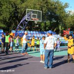Niños y niñas regresan a las canchas de baloncesto