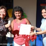Madre soltera del barrio San Judas recibe feliz su nuevo hogar