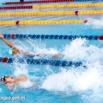 Competencia de natación en el complejo de las piscinas Michele Richardson
