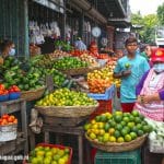 Mercado Mayoreo con todos los productos para la Purísima y Navidad
