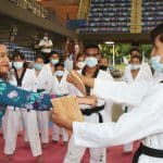 Academia Leones Azules de Taekwondo recibe equipamiento deportivo