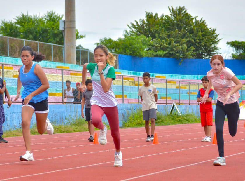COMPETENCIA DE ATLETISMO, (PORTADA)