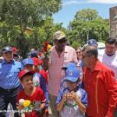 El Gran Dusty Baker rinde homenaje a la leyenda del béisbol Roberto Clemente
